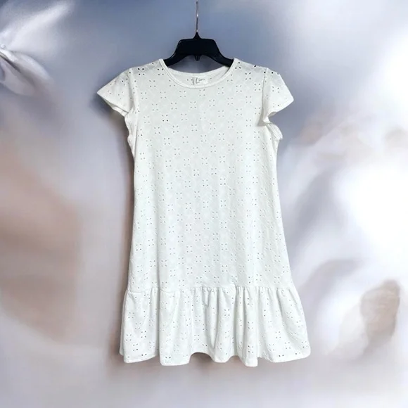 Livi by Olivia Rae White Eyelet Mini Dress
New‎ W/FLAW Read - Picture 4 of 11